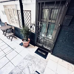 Ελέγξτε τη διαθεσιμότητα